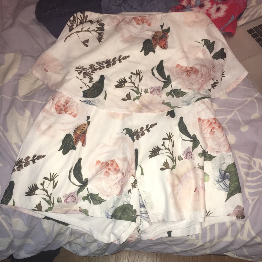 Floral strapless romper